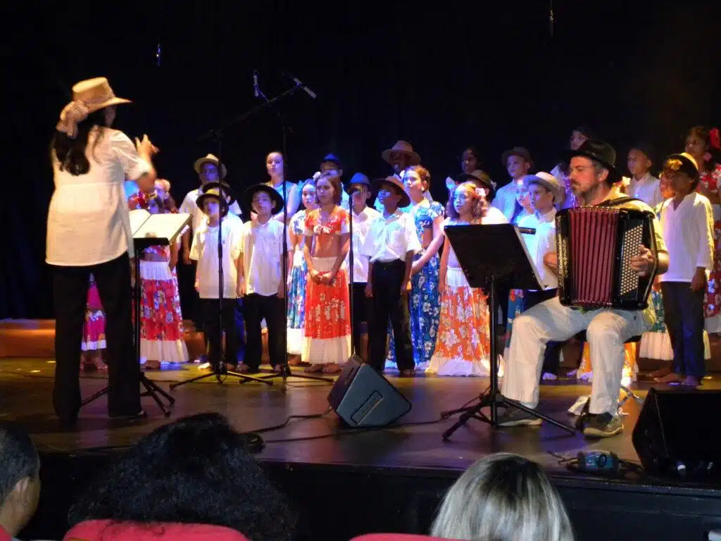 sur la scène du Fangourin