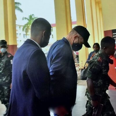 L'ancien légionnaire et patron de la société de sécurité COPS, Lionel Lelièvre a été extradé vers la France. Il est suspecté de tentative de meurtre • ©Capture d'écran L'Express de Madagascar