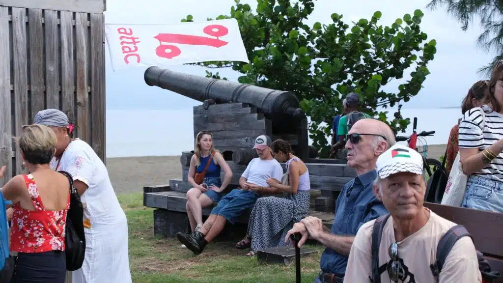 manifestation contre extrême droite et racisme Saint-Paul
