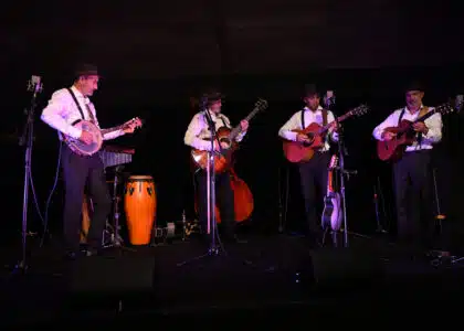 Répétition au cabaret des Pat'Jaune.