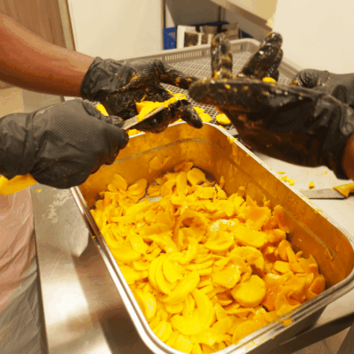 Visite des locaux de Siva Industrie à la Technopole de Saint-Denis, en février 2025.