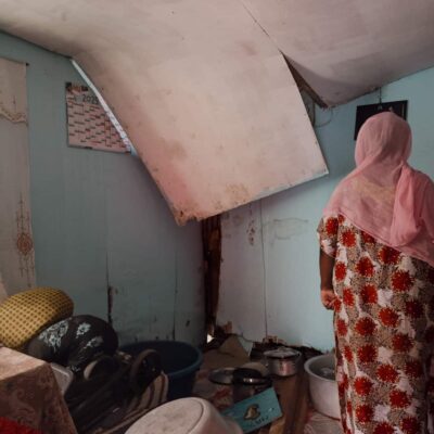 Durant le cyclone Chido, Nassima s'est fait voler son titre de séjour. Depuis, elle n'ose plus sortir de chez elle de peur de se faire contrôler et renvoyer vers les Comores. La fermeture de la Préfecture depuis le cyclone l'empêche aujourd'hui d'obtenir une nouvelle carte.