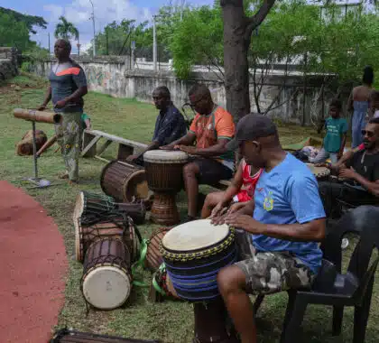 Les musiciens étaient nombreux ce jour là pour accompagner les combats de moring.