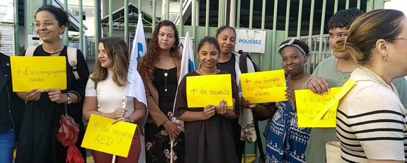 Les professeurs du collège Terrain Fayard à Saint-André suite à un incendie durant le week-end.