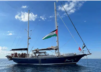 Photo du Madleen qui avait fait partie des deux premiers bateaux affrétés en juin dernier pour casser le blocus à Gaza.