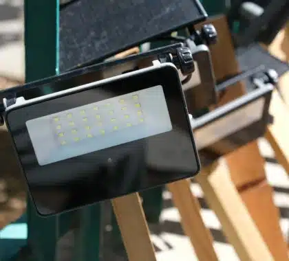 manifestation XR Extinction Rebellion contre les leds agricoles devant la sous préfecture de Saint-Paul.