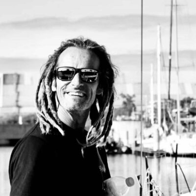 Maxime Boursier sur les quais du Port Ouest de la Réunion.