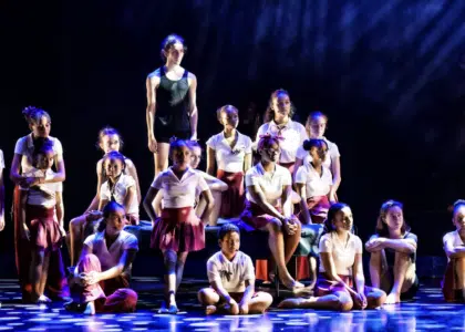 La troupe du spectacle des bagnes d'enfants.