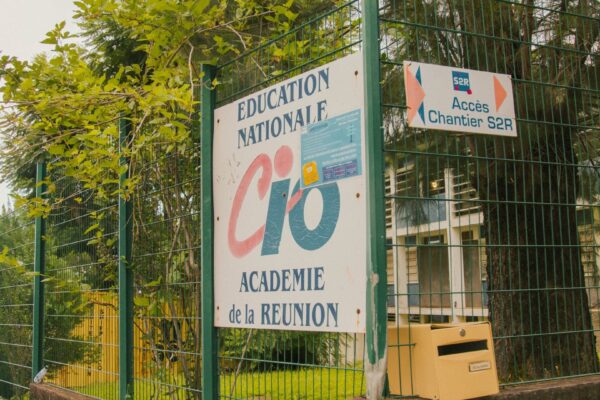 Entrée du CIO du Tampon.