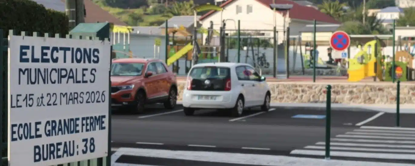 L’école de la Grande Ferme, bureau de vote numéro 38 au Tampon, s’est prononcé d’une courte tête en faveur du maire sortant, Patrice Tien Ah Koon. © Tom Savary